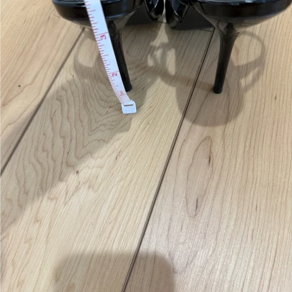 Aqua by Bloomingdale’s Ellah Glossy Black Heels size 7 - Picture 10 of 11